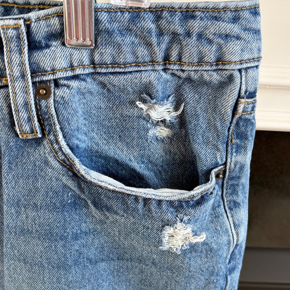 Universal Thread Classic High Rise Straight Jeans - Picture 8 of 11